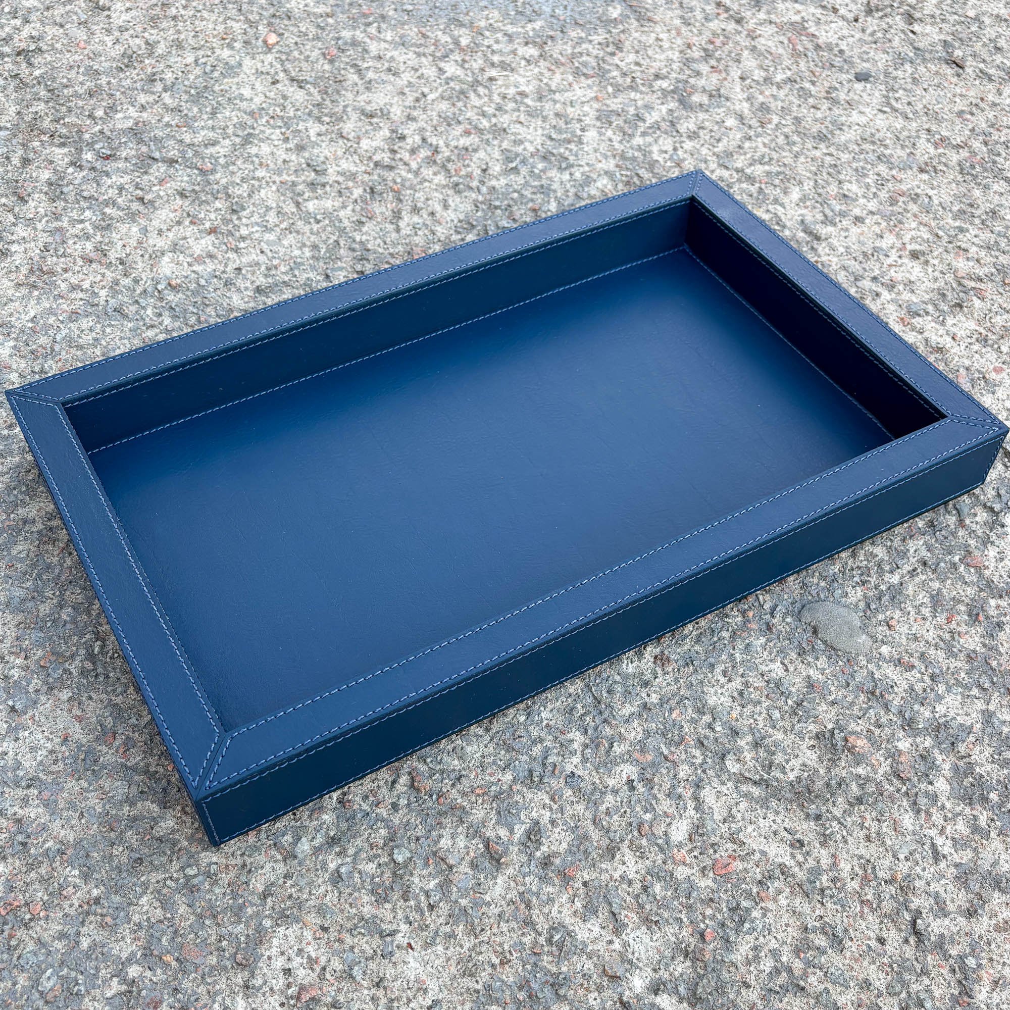 Bandeja em Material Sintético retangular 43x26cm - Azul Marinho
